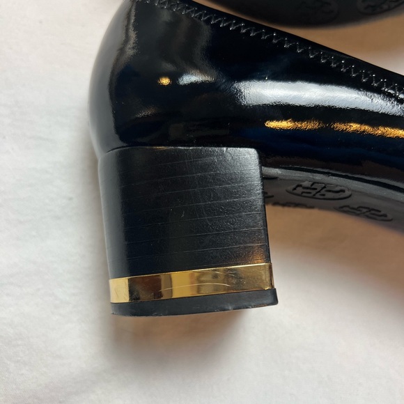 Tory Burch Amy Logo Black Patent Leather Block Heel Pumps Gold Trim 9.5 - Picture 9 of 10
